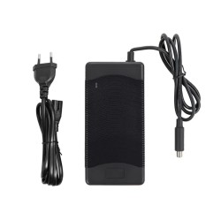 Ladegerät für Akku des Xiaomi 5 E-Scooters  - 1  