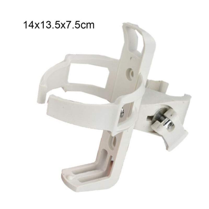 Mugghållare för vattenflaskor  - 3 Mugghållare för vattenflaskor
Idealiskt stöd för att bära vatten under resor.
Installera den 