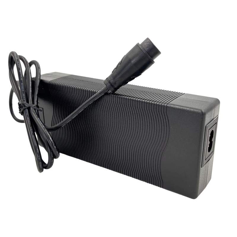 Zaryadnoye ustroystvo dlya Minimotors 58.1V 2A Mini Scooter Dualtron LP-16 3-kontaktnyy izolirovannyy raz"yem Minimotors - 3  