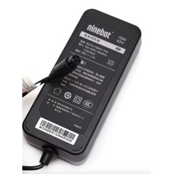 Originele Oplader voor Ninebot Mini S / Mini S Pro 63V 1.1A 70W Segway - Ninebot - 3 Compatibiliteit: voor Ninebot Mini S en Min